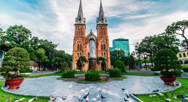 Chuyển phát nhanh mỹ phẩm từ Hồ Chí Minh sang Malaysia