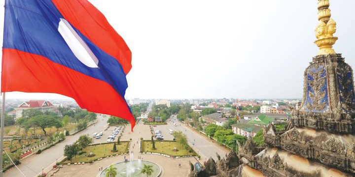 ve-may-bay-di-lao-600×375