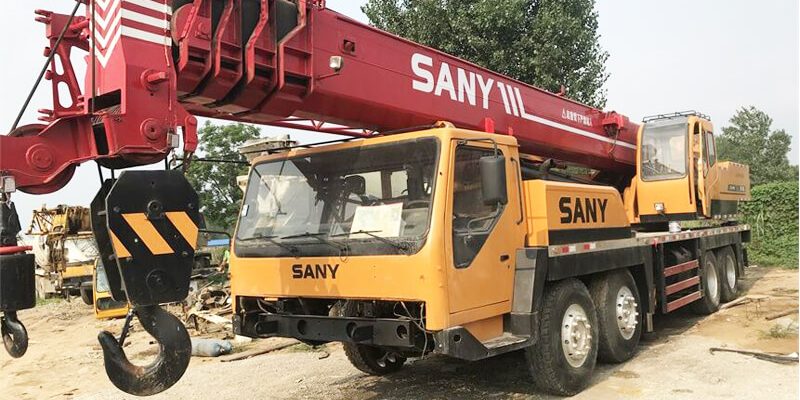 1 thiết bị xếp dỡ container