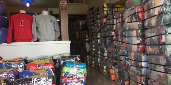 Chuyển phát nhanh quần áo, vải vóc từ Đà Nẵng đến Dubai giá rẻ Chuyển phát nhanh quần áo, vải vóc từ Đà Nẵng đến Dubai giá rẻ