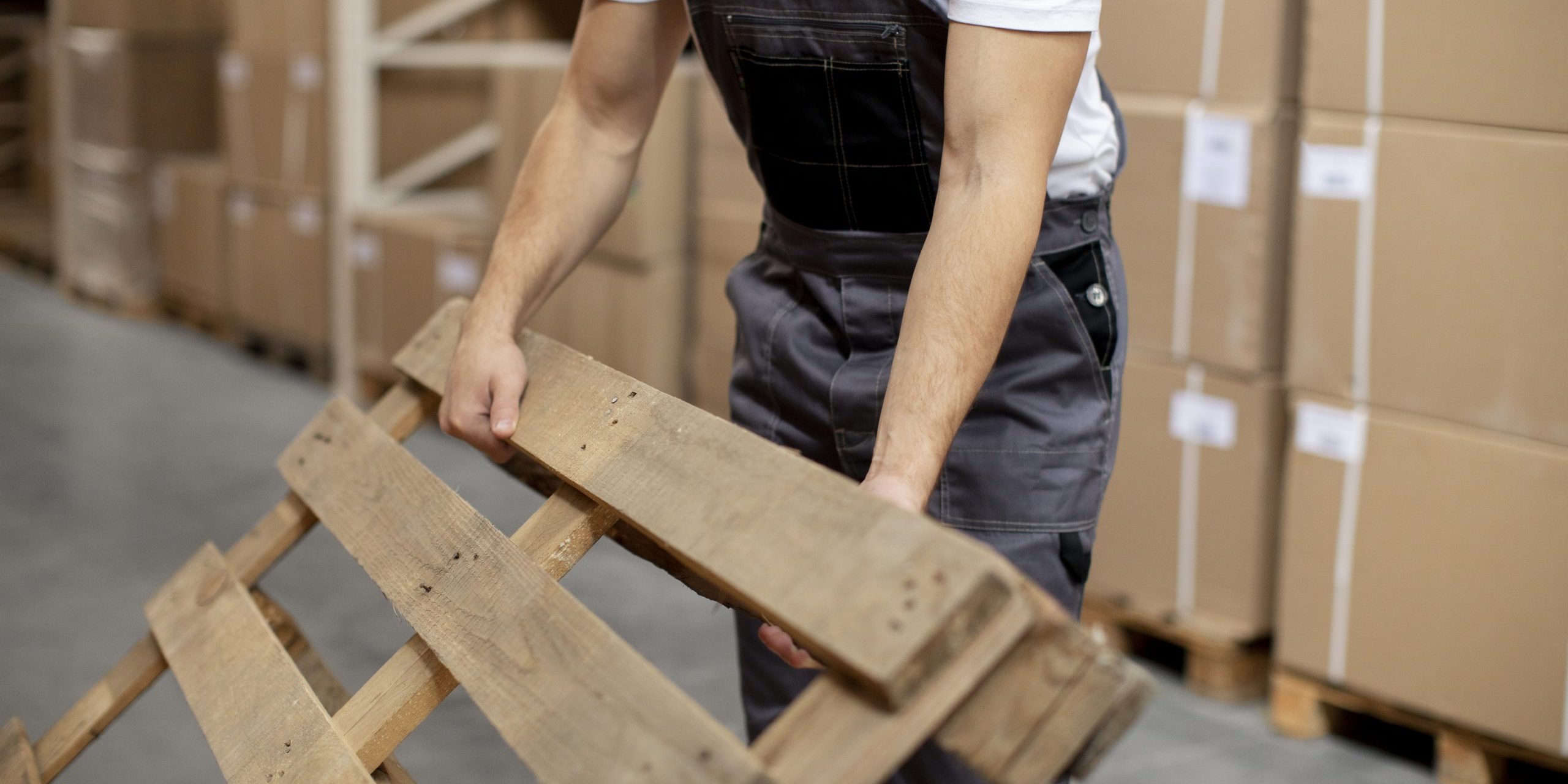 Pallet – Phương tiện chở hàng đường không Pallet - Phương tiện chở hàng đường không