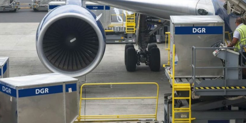 nguy Quy định của IATA về các mặt hàng nguy hiểm vận tải qua đường hàng không