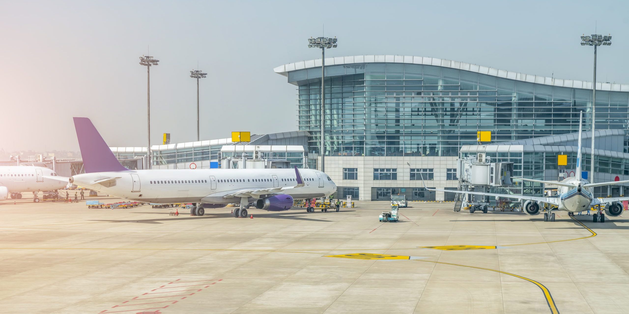 Vận chuyển hàng hóa đường hàng không SGN-KMG