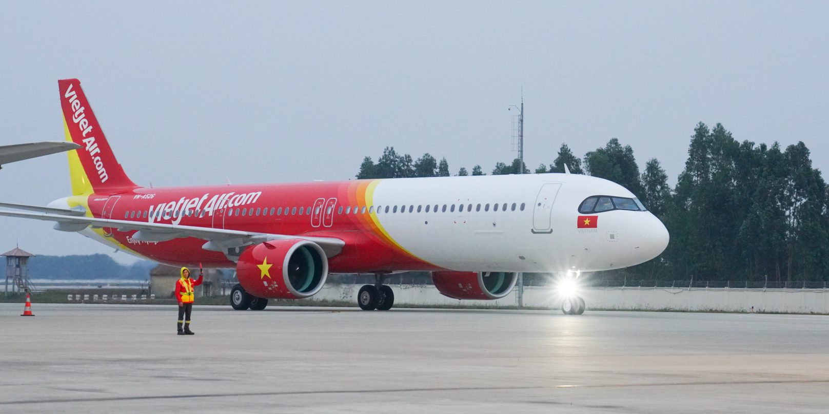 Vận Chuyển Hàng Hóa SGN-TAO qua Vietjet