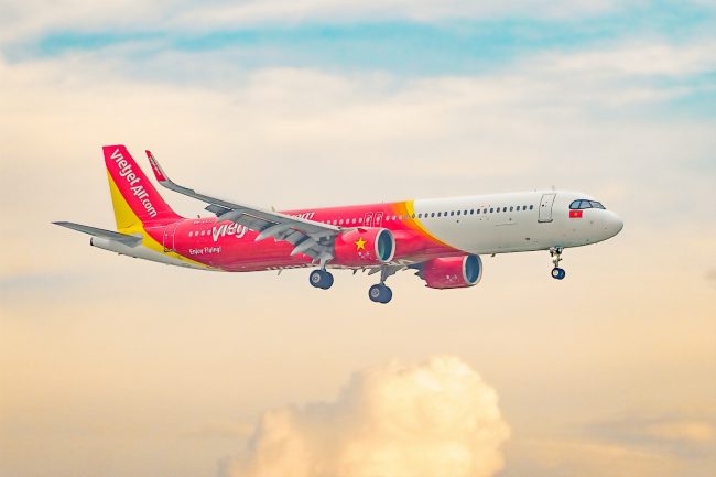 Vietjet đón hành khách thứ 200 triệu Vietjet đón hành khách thứ 200 triệu