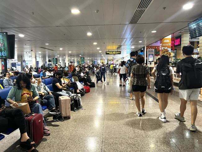 tsn-tet-2023-6-4626 Các sân bay mở cửa hoạt động trở lại sau bão Yagi