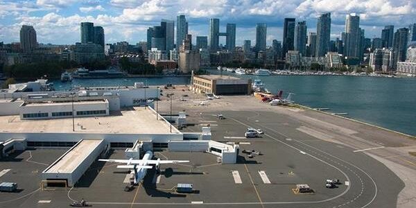 Sân bay Quốc tế Rickenbacker: Cổng trời của Columbus, Ohio Sân bay Quốc tế Rickenbacker: Cổng trời của Columbus, Ohio