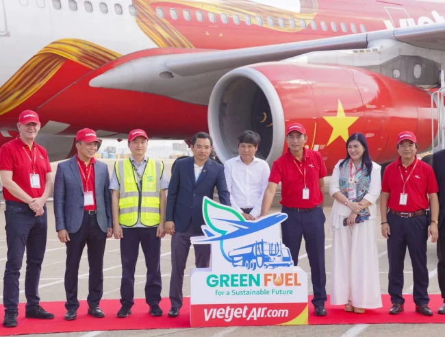 Chuyến bay Vietjet đầu tiên dùng nhiên liệu SAF tra nạp tại Việt Nam Chuyến bay Vietjet đầu tiên dùng nhiên liệu SAF tra nạp tại Việt Nam