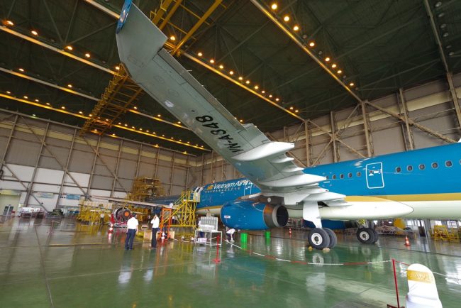 Khám phá “phía sau một chuyến bay”, teen hiểu thêm về nghề bảo dưỡng máy bay Khám phá "phía sau một chuyến bay", teen hiểu thêm về nghề bảo dưỡng máy bay