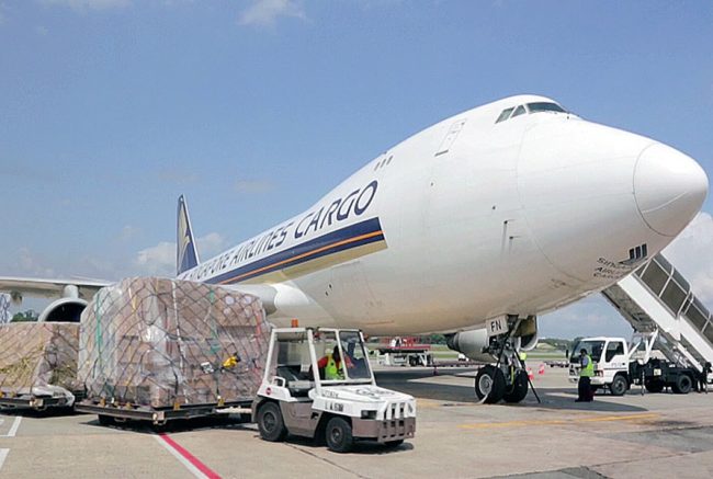 Vận tải hàng hóa hàng không: Chìa khoá cho sự phát triển thương mại điện tử Vận tải hàng hóa hàng không: Chìa khoá cho sự phát triển thương mại điện tử