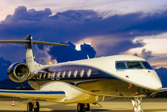 Loạt tàu bay siêu sang Gulfstream đổ bộ sân bay Đà Nẵng Loạt tàu bay siêu sang Gulfstream đổ bộ sân bay Đà Nẵng