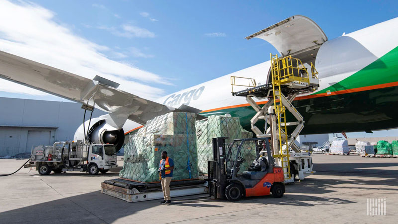 Xu hướng mới của vận tải hàng không trong thời kỳ thương mại điện tử