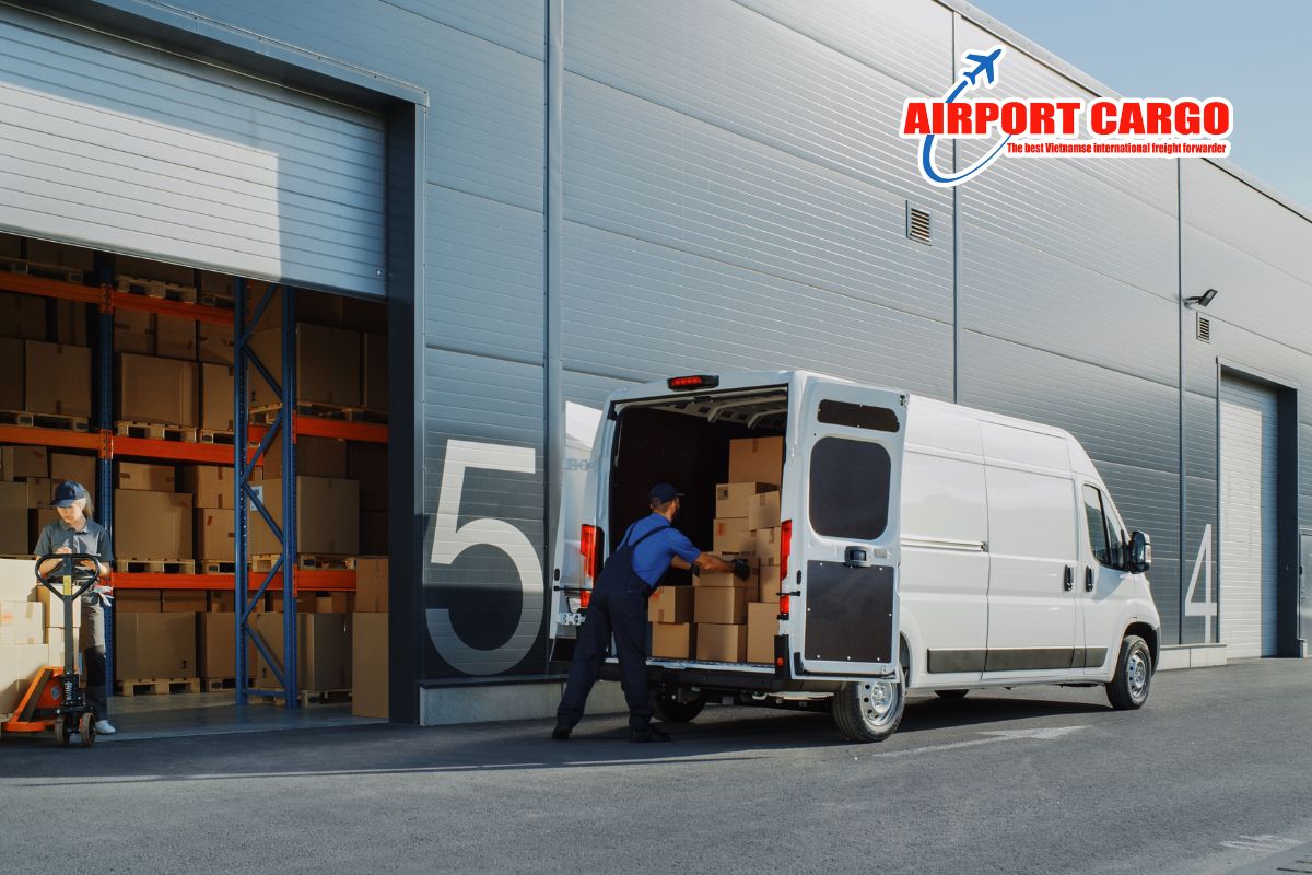 Phí vận chuyển quốc tế đã bao gồm những gì?