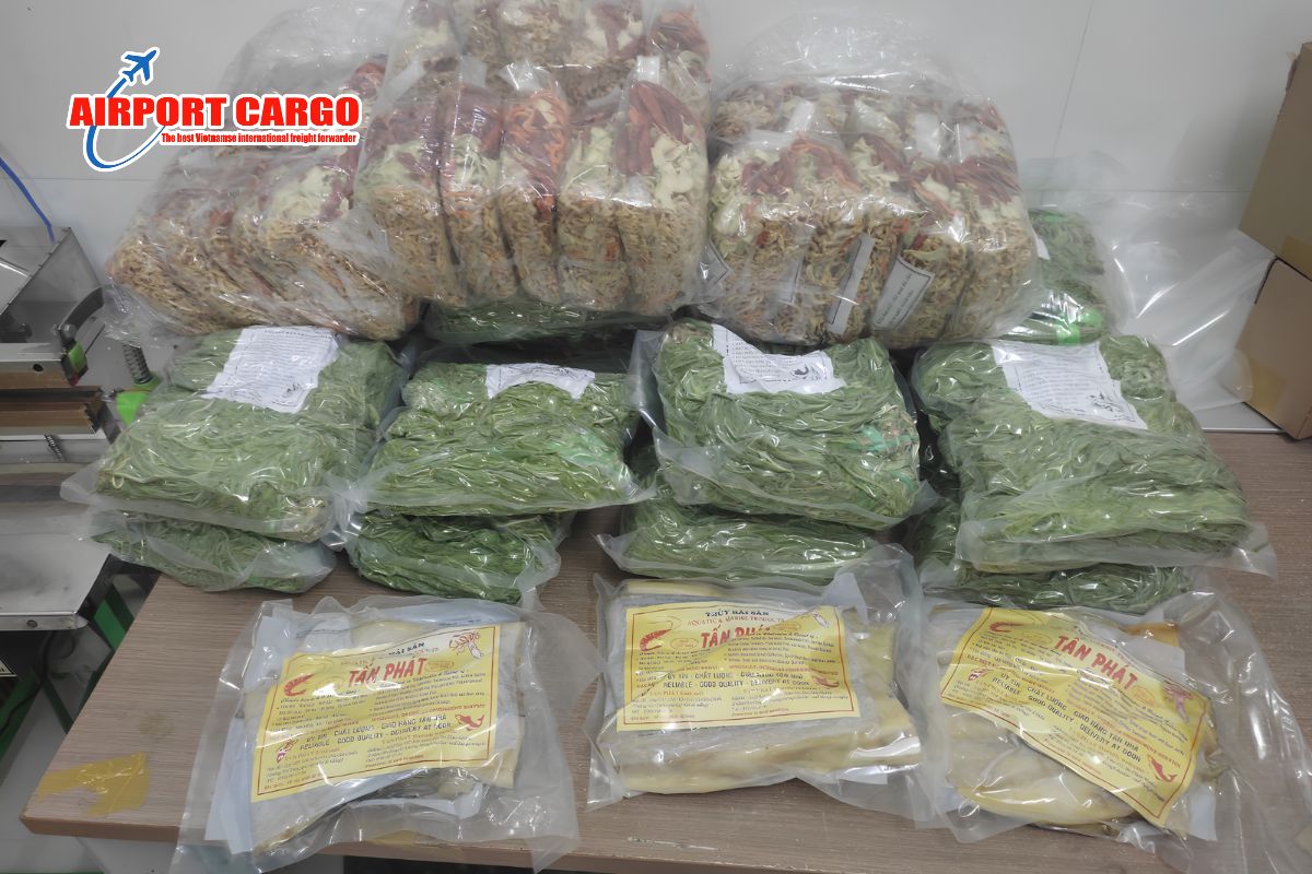 Hàng thực phẩm khô cần lưu ý gì khi gửi bằng Air Cargo?