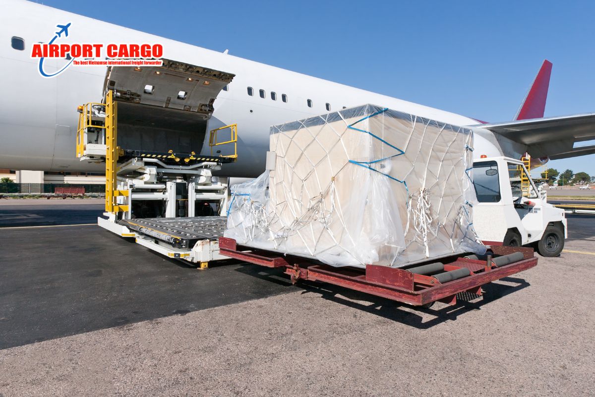 Tại sao máy bay không thể nhận mọi loại hàng hóa?