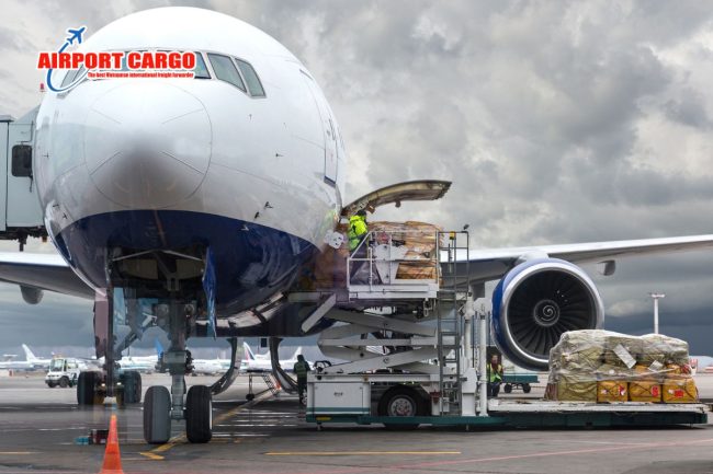 Tại sao máy bay không thể nhận mọi loại hàng hóa?