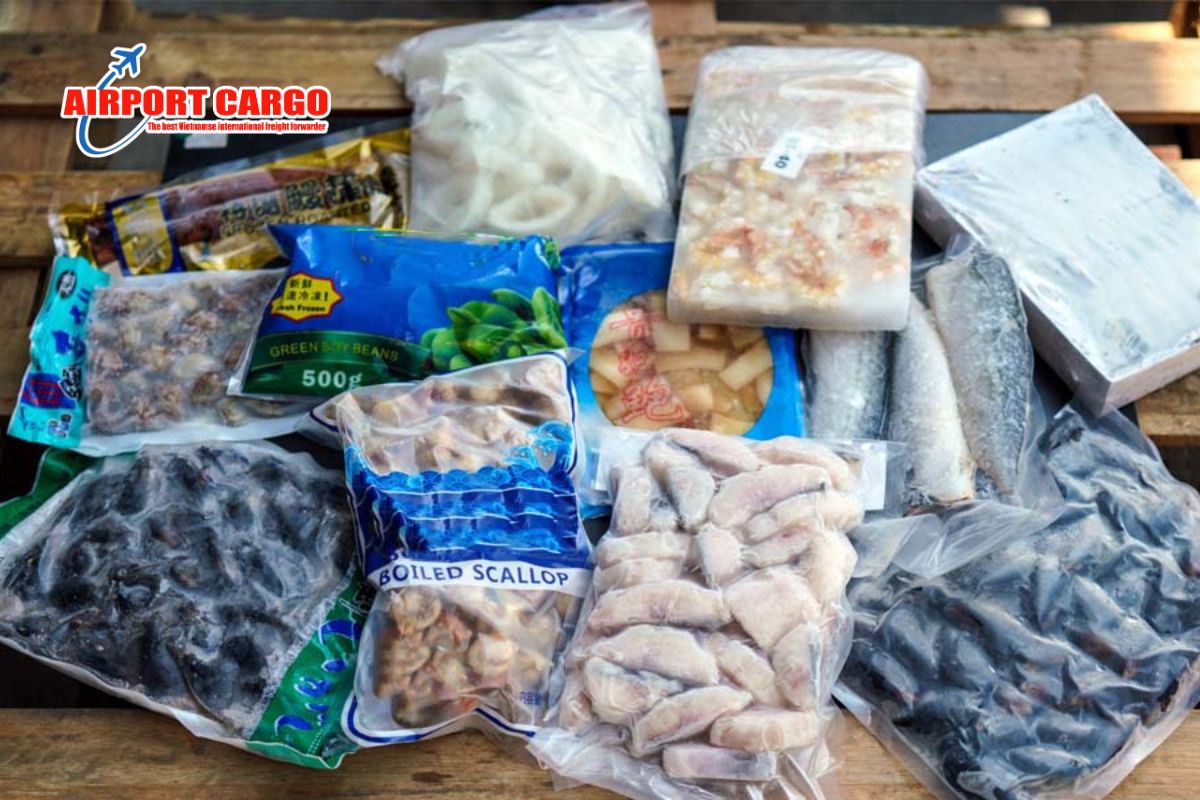 Hàng thực phẩm được bảo quản thế nào trước khi lên máy bay?