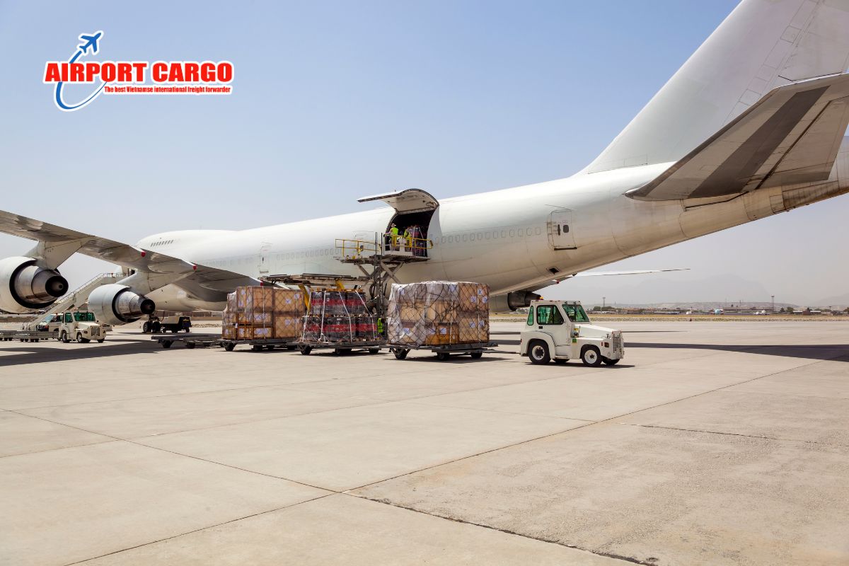 Gửi hàng từ Việt Nam đi Mỹ bằng Air Cargo cần chuẩn bị gì?
